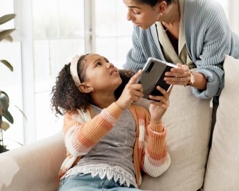 Is Your Child Truly Ready for an iPhone? 6 Behavioral Signs Beyond Age